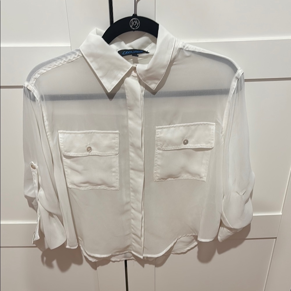 White 3/4 Sleeve Crop Button Down Blouse